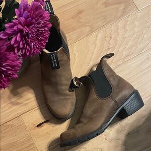 Blundstone Brown Leather Heeled Ankle Boots